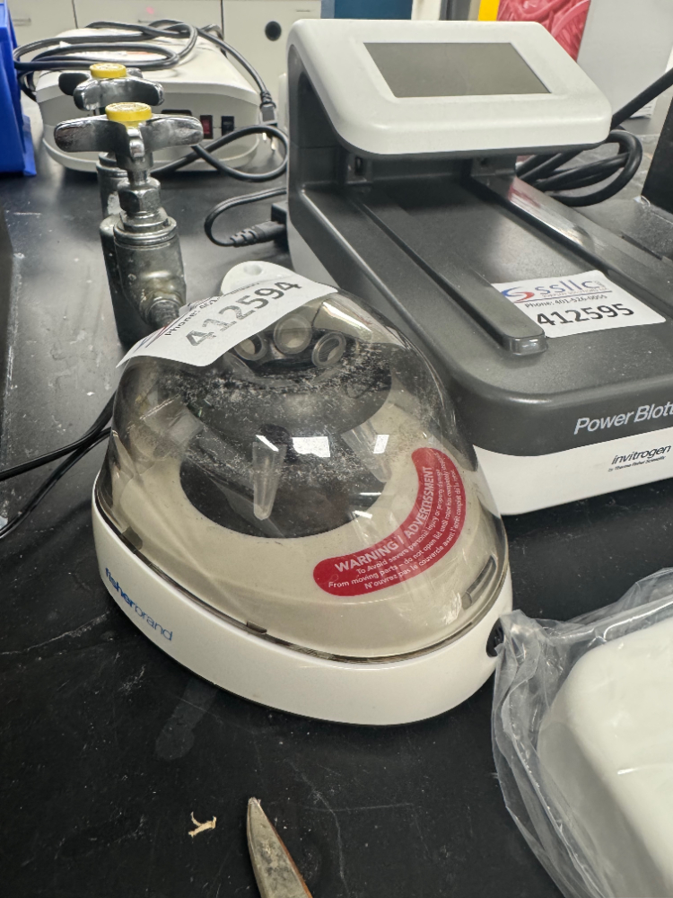 Image of Fisherbrand Micro Centrifuge